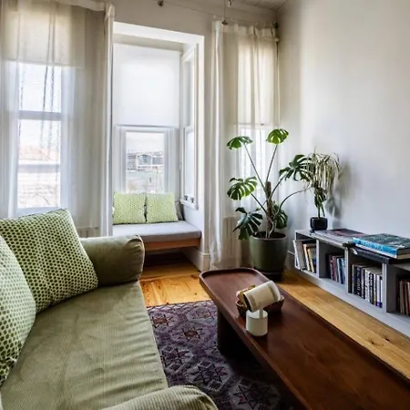 Stunning New Balat Water Front Pad! #383 * Stambuł