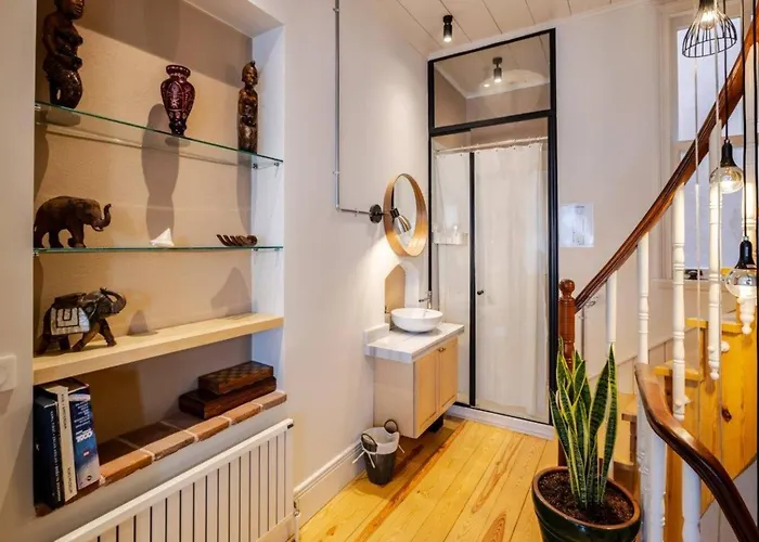 Stunning New Balat Water Front Pad! #383 Дом отдыха Стамбул