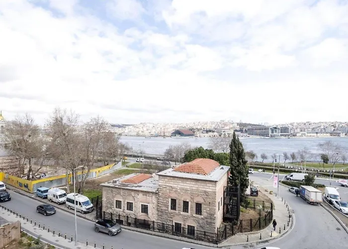 Stunning New Balat Water Front Pad! #383 Дом отдыха