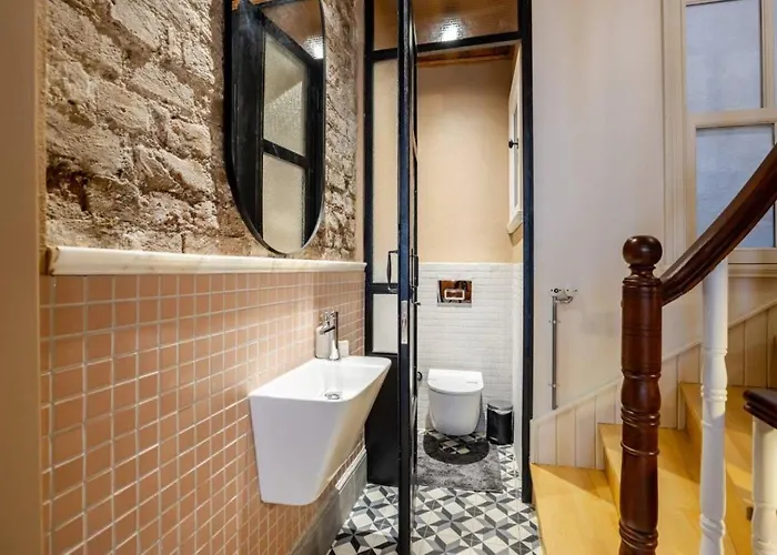 Stunning New Balat Water Front Pad! #383 * Стамбул