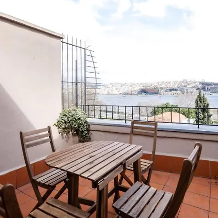 Casa de Férias Stunning New Balat Water Front Pad! #383